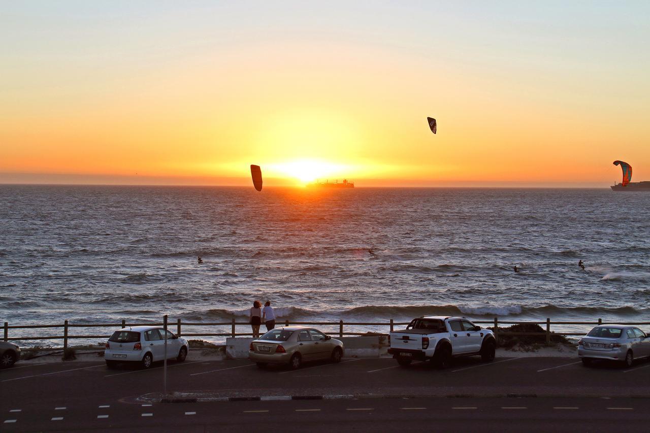 Cap Du Mont Cape Town Apartment Bloubergstrand Exterior photo