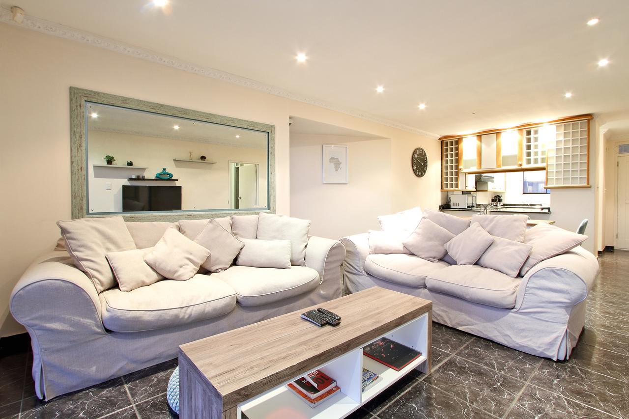 Cap Du Mont Cape Town Apartment Bloubergstrand Exterior photo